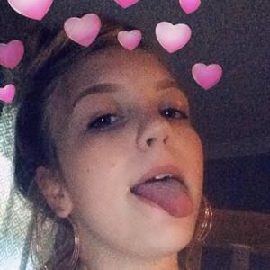 Meet your Posher, Lana